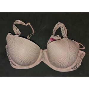 Light Pink Lacy Underwire Bra 36C